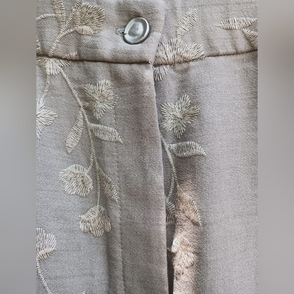 Tahari Floral Embroidered Pants_16 - Picture 3 of 8